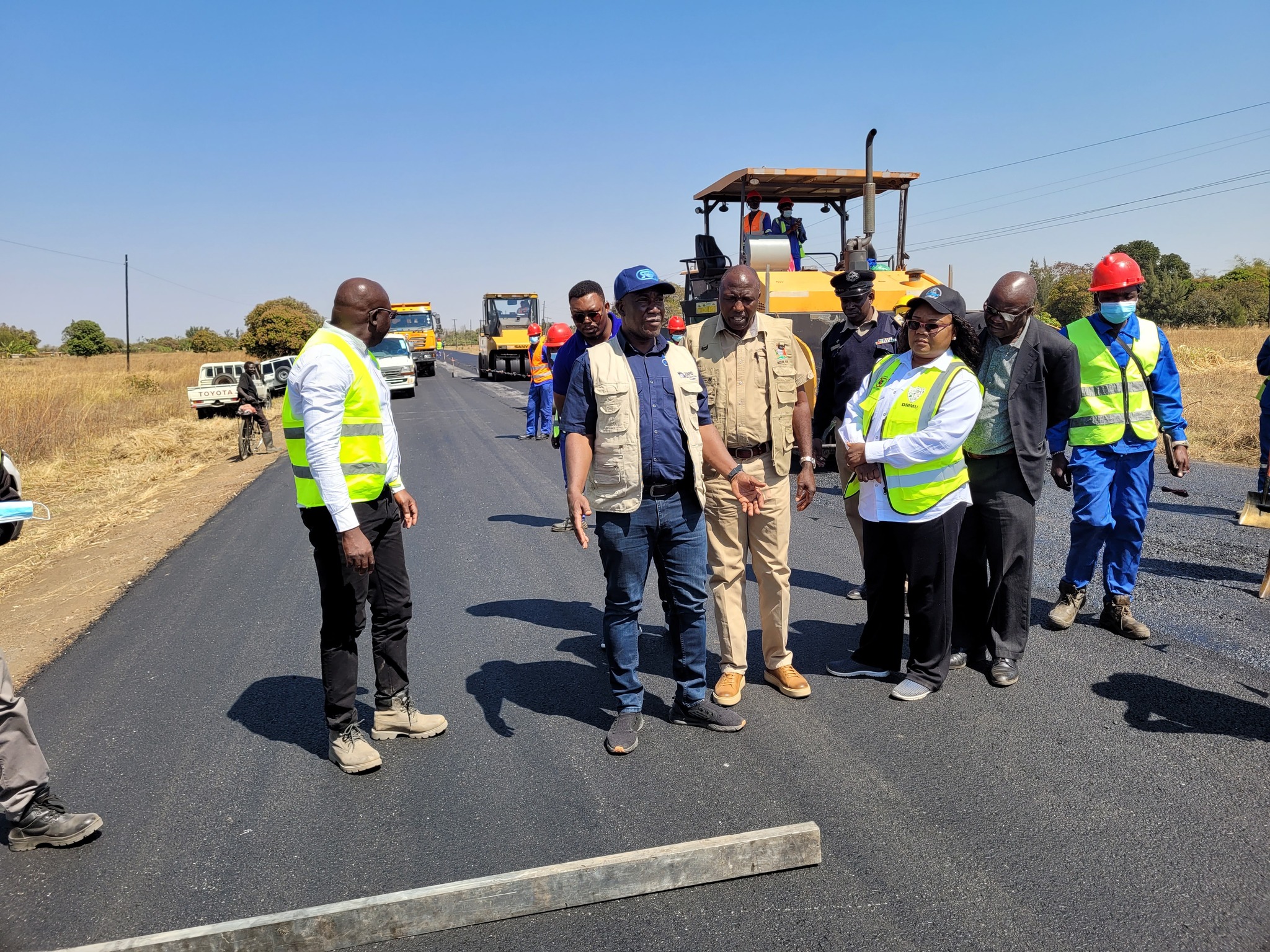 You are currently viewing Government hands over Mbala road project site to contractor