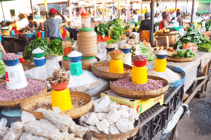 Read more about the article KABWATA MARKET TRADERS ADHERING TO CHOLERA PREVENTIVE MEASURES