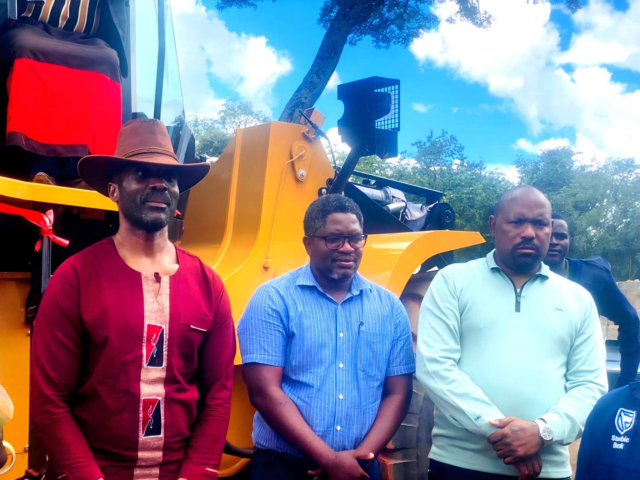 You are currently viewing SOLWEZI COUNCIL HANDS OVER FRONT-END LOADER TO KAPIJIMPANGA CHIEFDOM