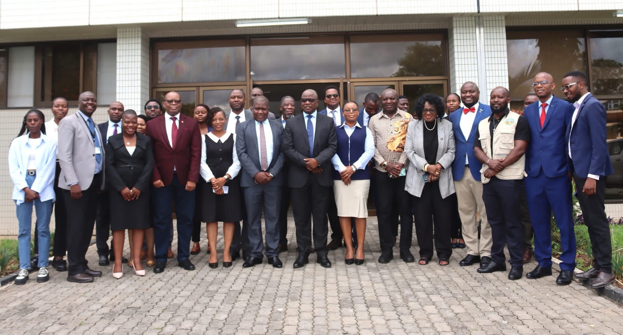 Read more about the article GOVT SETS TARGET FOR ARTISANAL MINING CONTRIBUTION