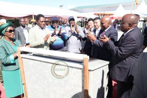 Read more about the article PRESIDENT HICHILEMA COMMISSIONS ITIMPI SOLAR PLANT IN KITWE
