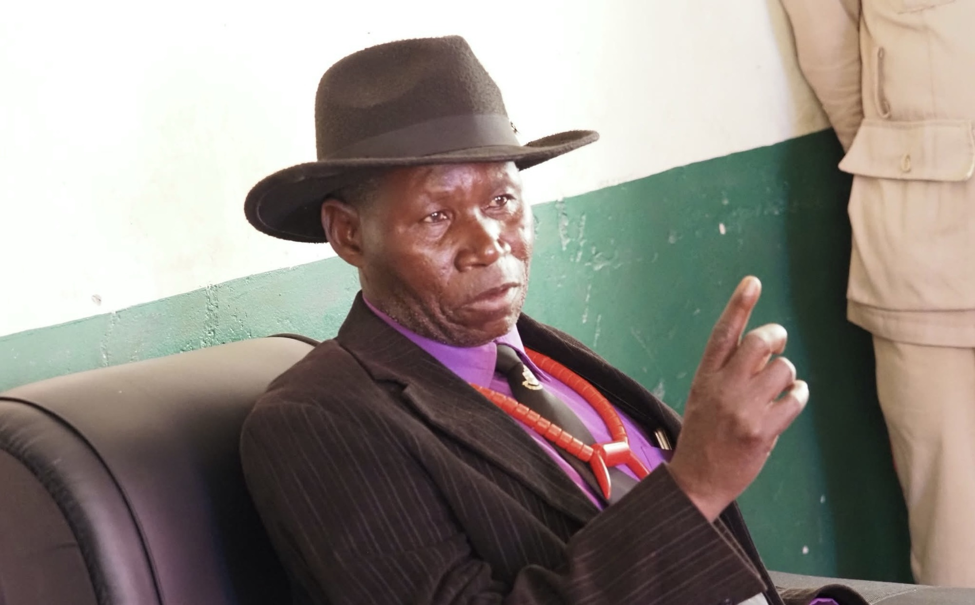 You are currently viewing CHIEF CHIUNDAPONDE PLEDGES SUPPORT TO GOVERNMENT