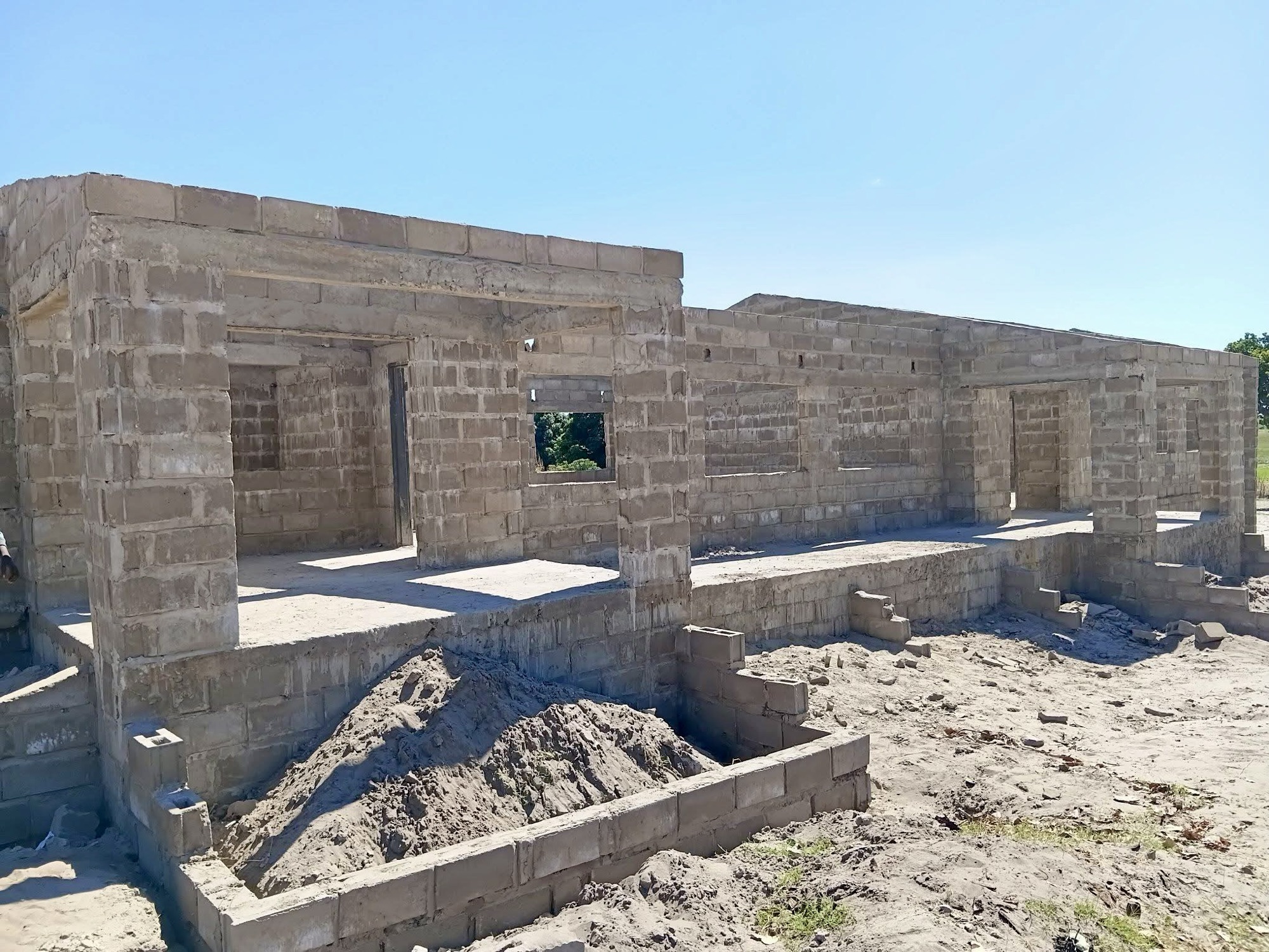 Read more about the article CONSTRUCTION OF A CLASSROOM BLOCK&nbsp;AT LILIACHI SCHOOL ELATES SCHOOL AUTHORITIES&nbsp;