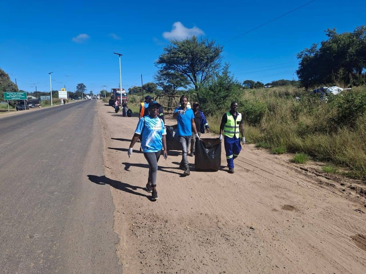 Read more about the article KAZUNGULA DC ADVISES CASH FOR WORK PROGRAMME HANDLERS
