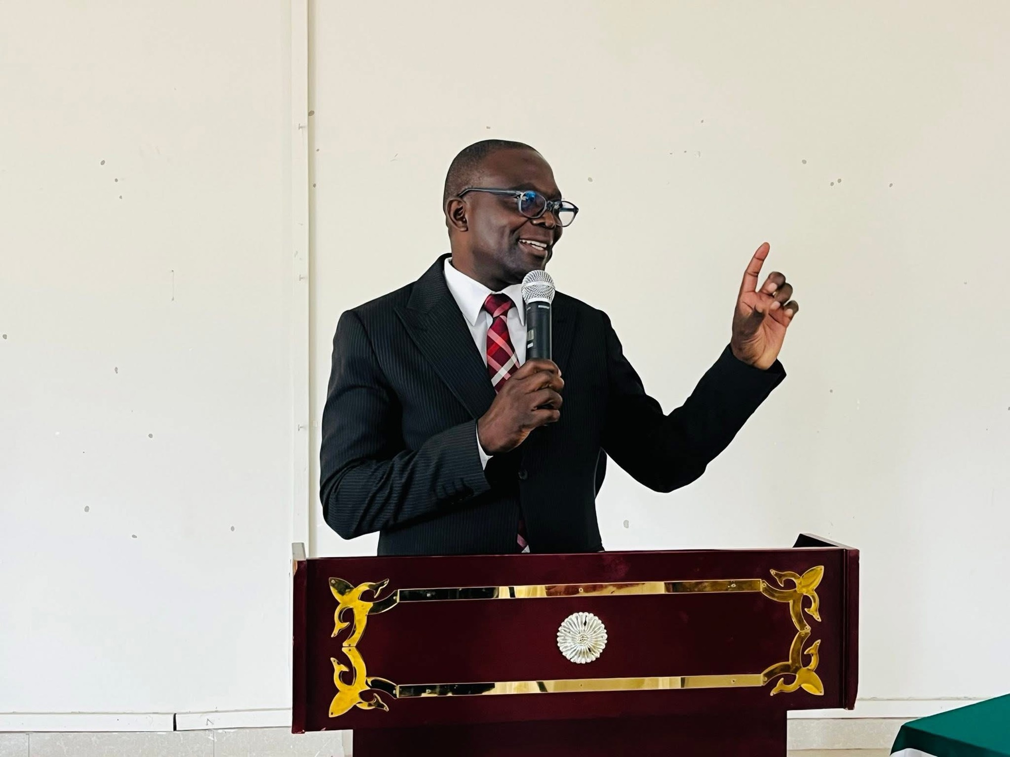 You are currently viewing MUCHINGA PS ORDERS SANITATION IMPROVEMENTS AT CHINSALI HOSPITAL