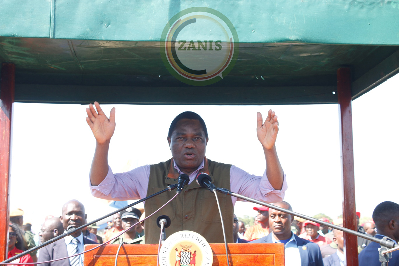 You are currently viewing PRESIDENT HICHILEMA PROMISES CONSTRUCTION OF KING LEWANIKA UNIVERSITY