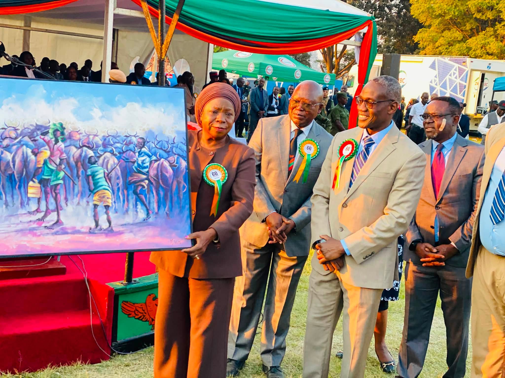 You are currently viewing PRESIDENT HICHILEMA URGES BUSINESSES TO PRIORITISE LOCAL CONTENT